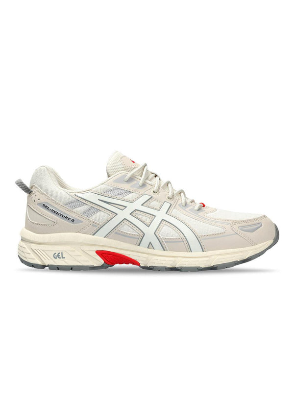 Asics' GEL-VENTURE 6 - Cream/Cream. Køb sneakers her.