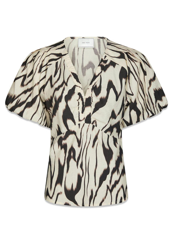 Irina Graphic Zag Blouse - Off White-Blouses-Neo Noir-Butler Loftet