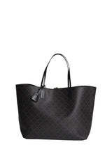 By Malene Birgers ABI TOTE - Dark Chokolate. Køb bags her.