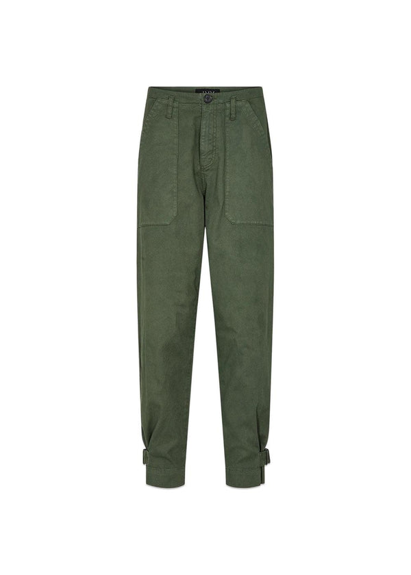 Ivy Copenhagens New Tanja Worker Pant - Dark Deep Army. Køb jeans her.