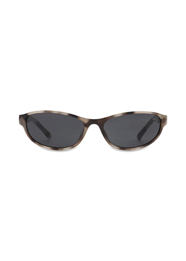 Alexa - Cookie Dough-Sunglasses-A. Kjærbede-Butler Loftet