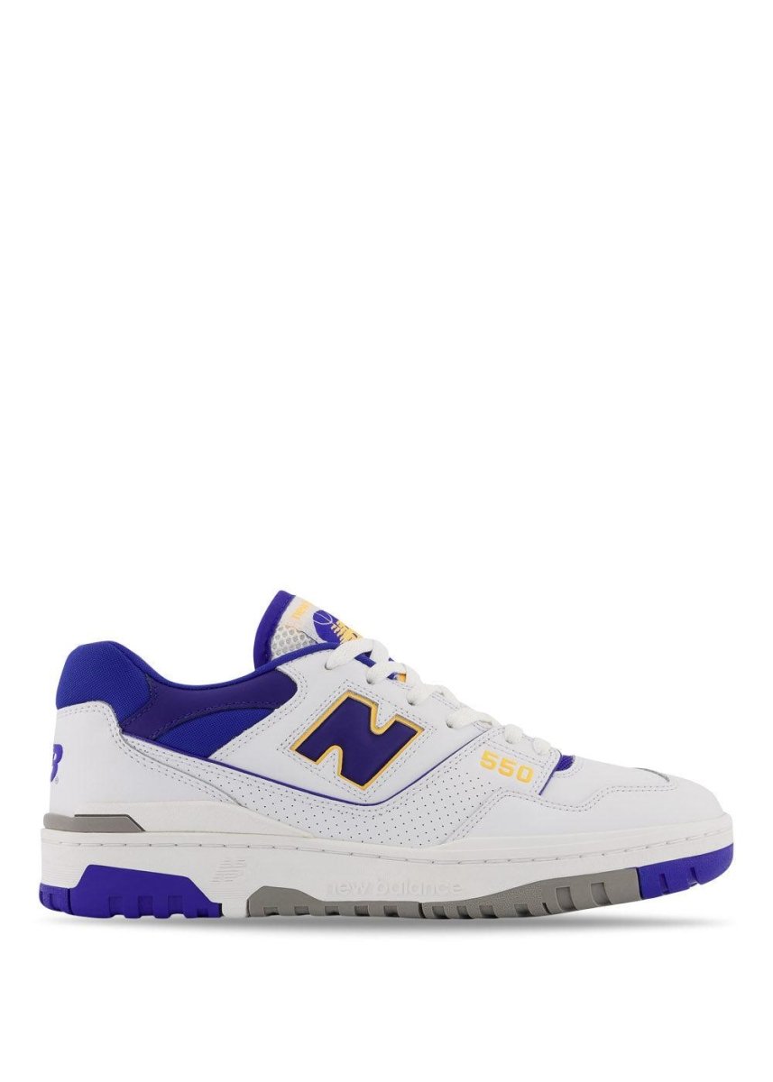 New Balances BB550WTN - White - Sneakers. Køb sneakers her.