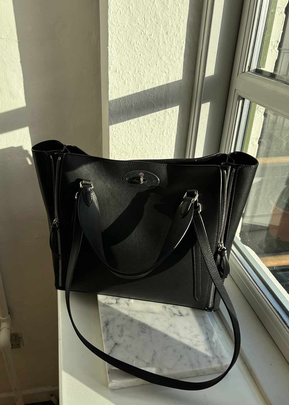 Bayswater Zip Tote Micro Classic Grain - Black-Bags-Mulberry-Butler Loftet