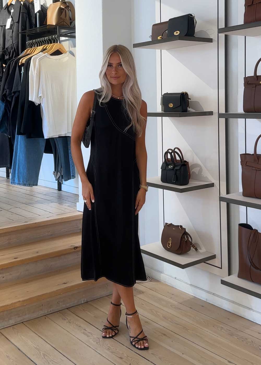 Becca - Fluid Viscose RD - Black-Dress-DAY Birger et Mikkelsen-Butler Loftet