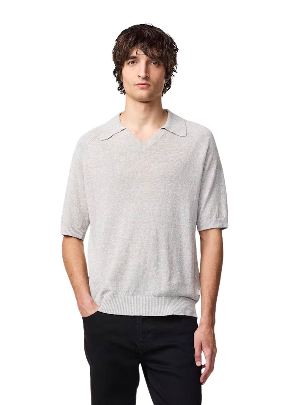 Cale V-neck Polo 6565 - Winter Sky-Knitwear-Nn. 07-Butler Loftet