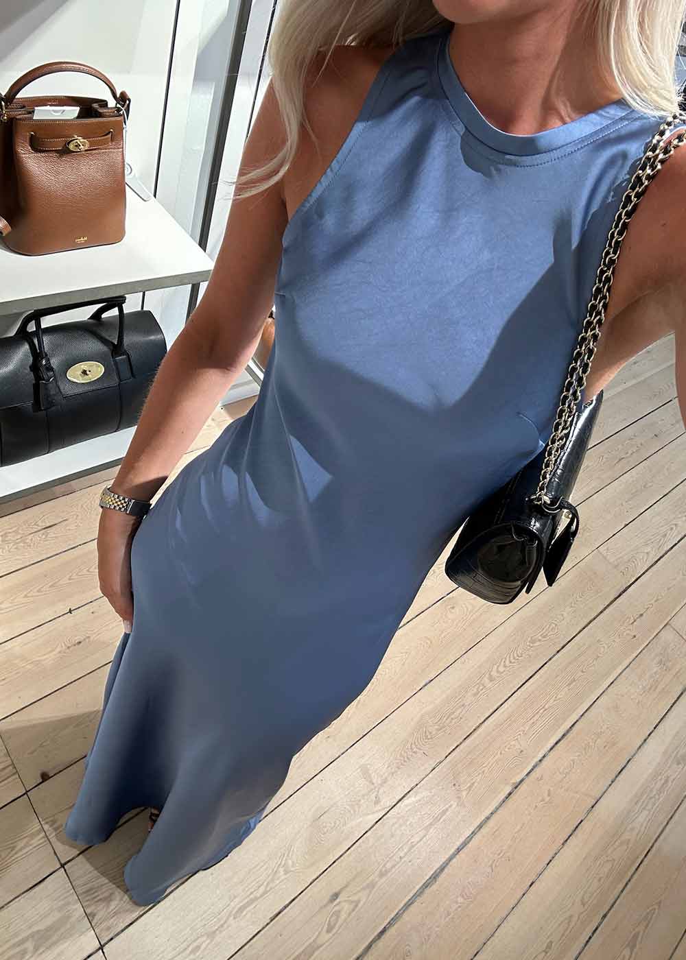 Celinie Heavy Sateen Dress - Smoke Blue Butler Loftet Celinie Heavy Sateen Dress - Smoke Blue Butler Loftet