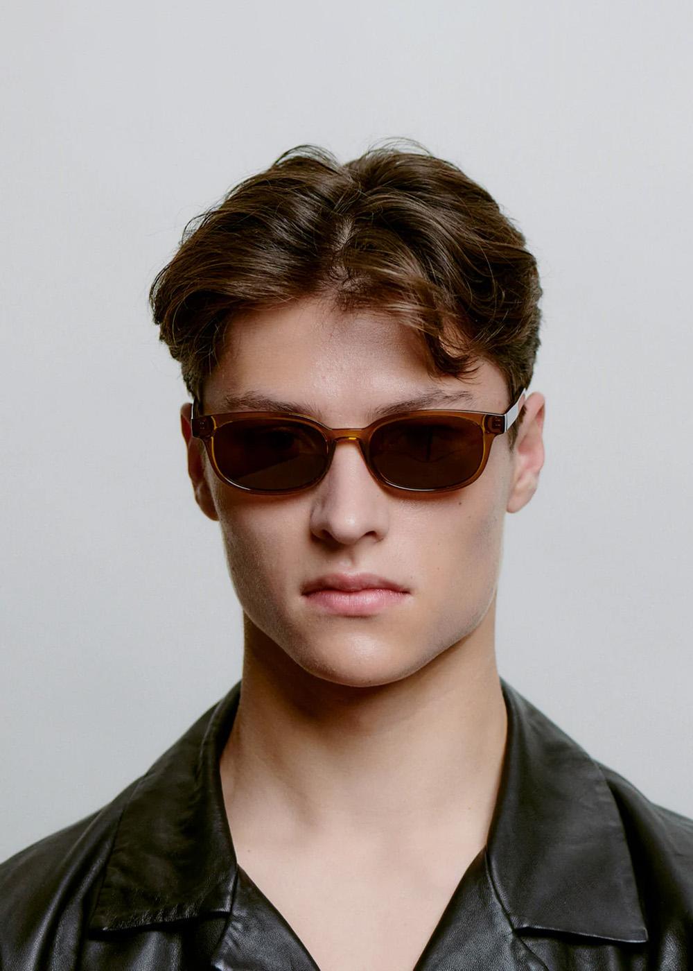 Charlie Butler Charlie - Smoke Transparent – Butler Loftet
