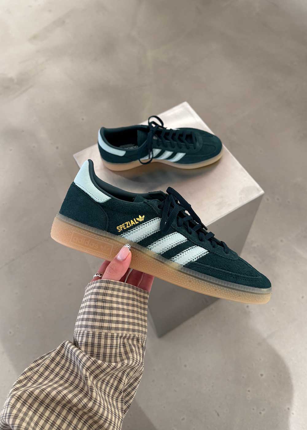 HANDBALL SPEZIAL - Aurivy / Ash Green-Shoes-Adidas Originals-Butler Loftet