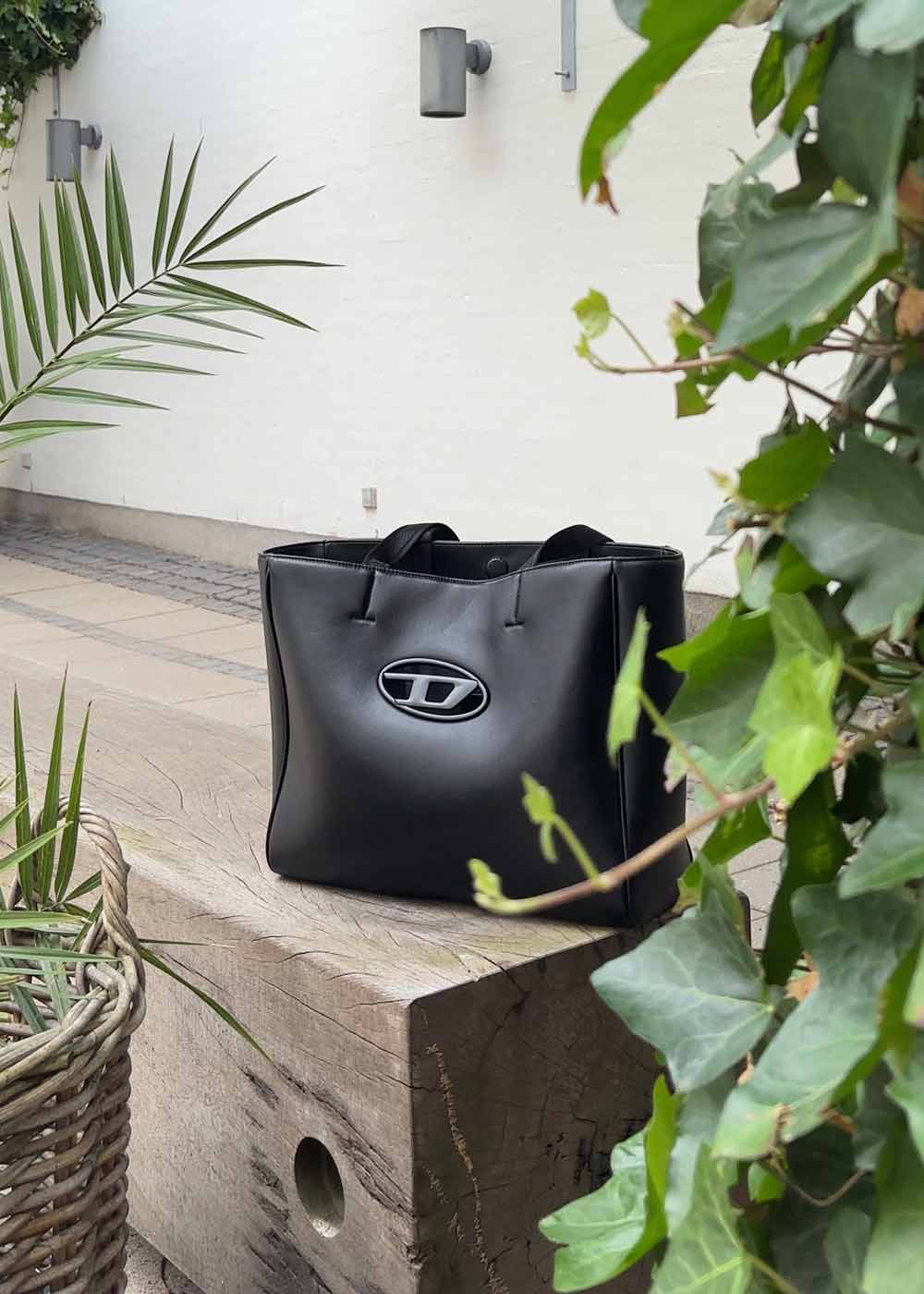 HOLI-D SHOPPER EW - Black-Bags-Diesel-Butler Loftet
