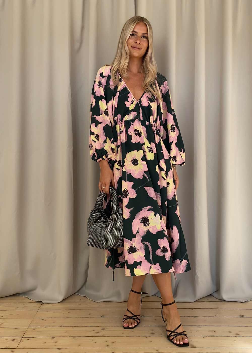 Heather - Filigran Flower Green-Dress-Stine Goya-Butler Loftet