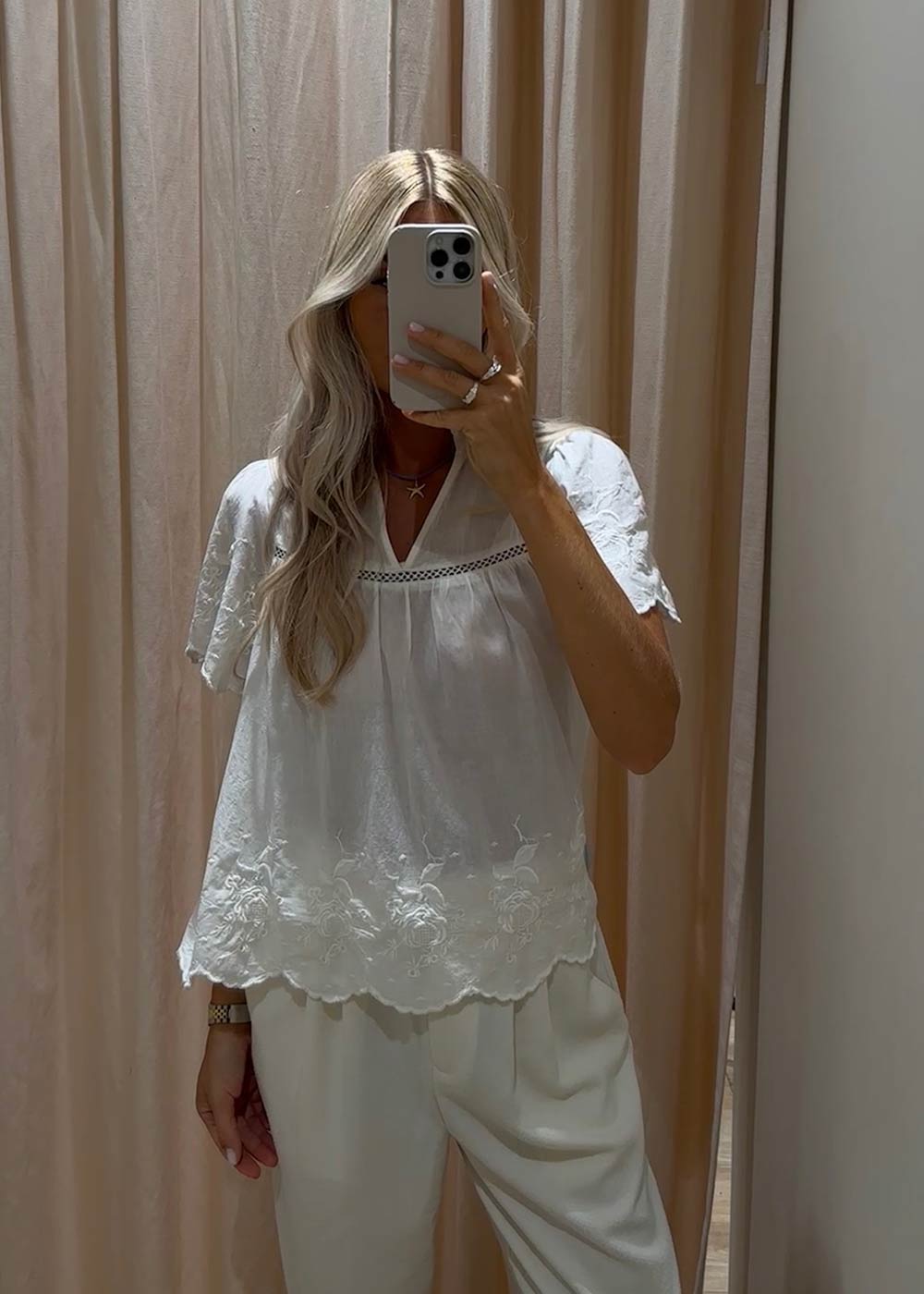 Micheline Emb Blouse - Off White-Blouses-Neo Noir-Butler Loftet