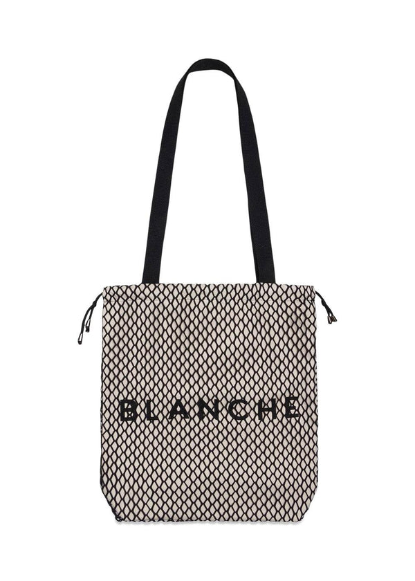 BLANCHE's New Mesh Bag - Black. Køb skuldertasker||tote bag her.