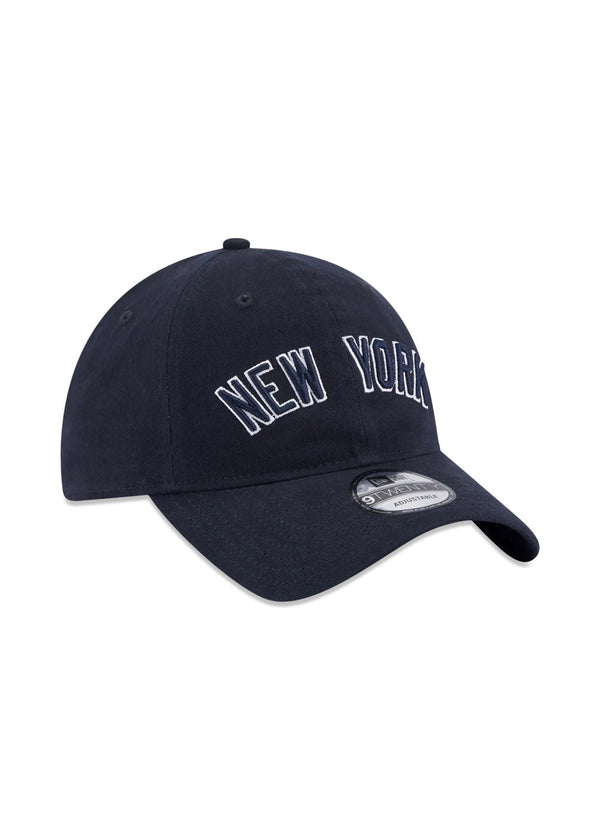 New Eras New York 9Twenty Adjustable - Navy. Køb caps her.