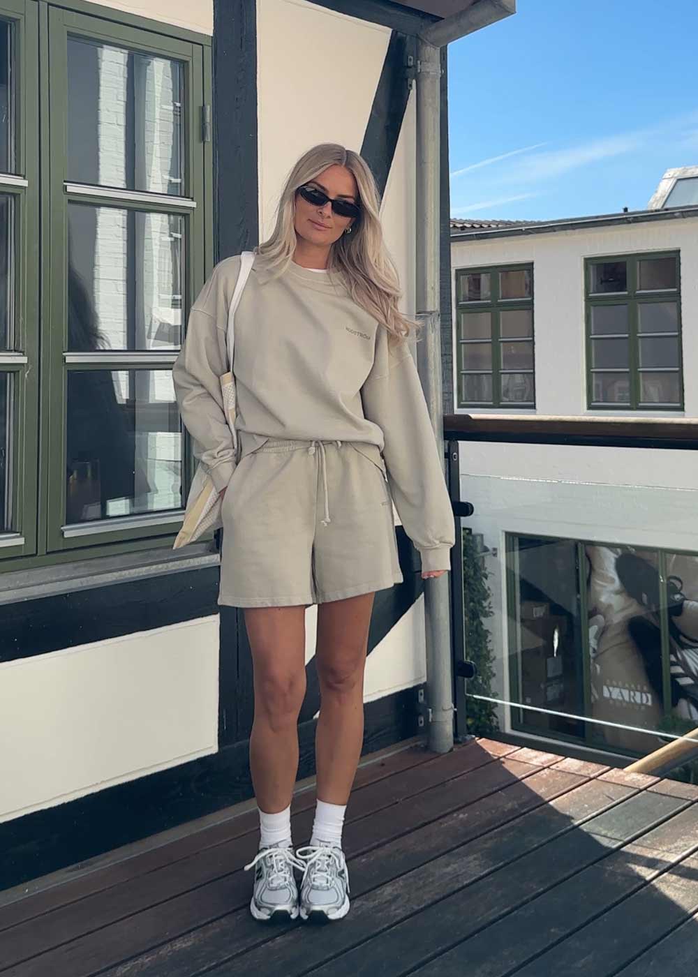 Niarnmd shorts - Moss Gray-Shorts-Modström-Butler Loftet
