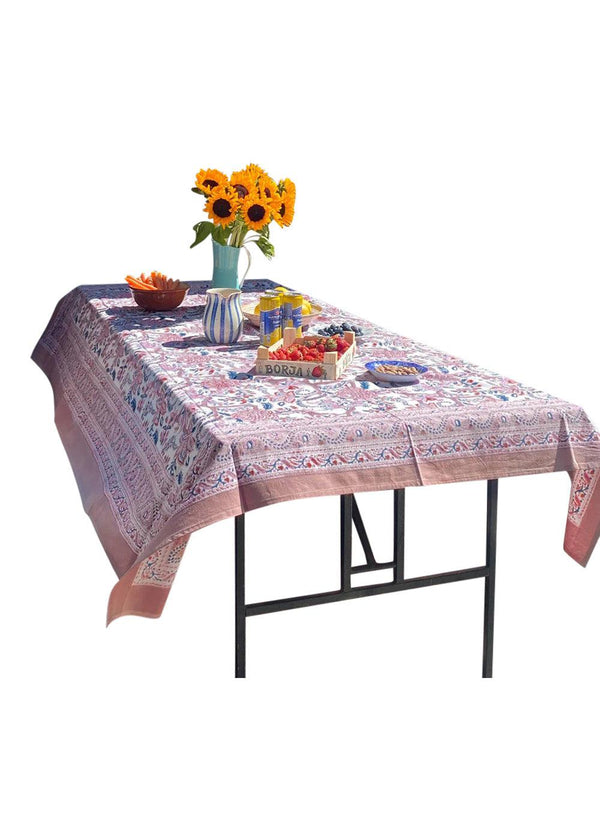 Sissel Edelbos Noor Block Print Tablecloth - White Pink Flower. Køb living her.