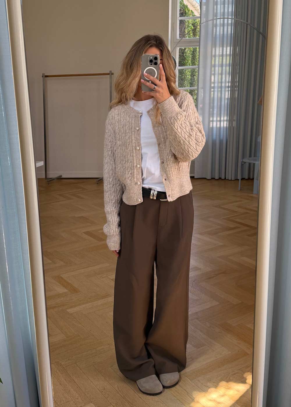 Pammiemd cardigan - Beige Speckle Melange-Knitwear-Modström-Butler Loftet