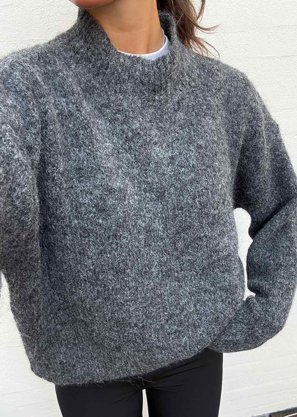 Paulina Fluffy Knit Blouse - Antracit-Knitwear-Neo Noir-Butler Loftet