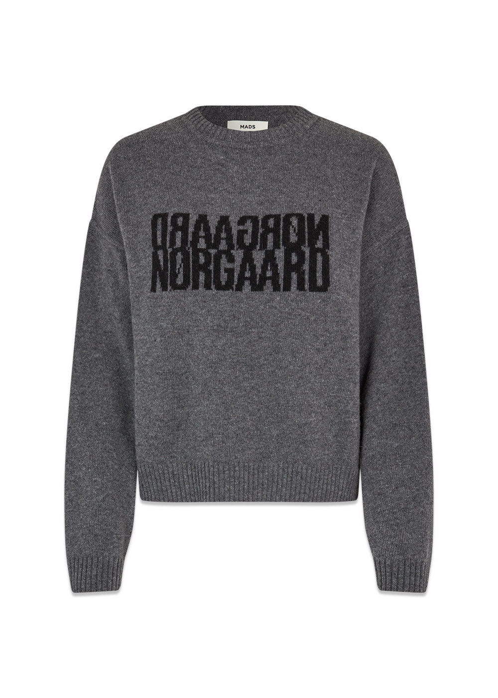 Mads Nørgaards Recy Soft Knit Tilona Sweater - Dark Grey Melange. Køb strik her.