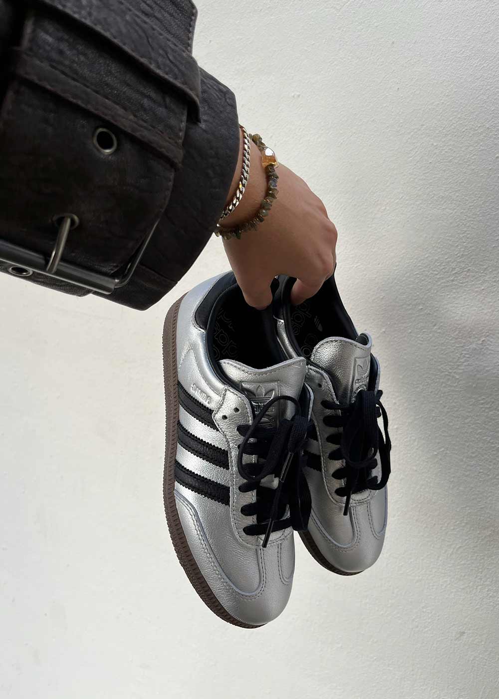 SAMBA OG W - Silver Met.-Shoes-Adidas Originals-Butler Loftet