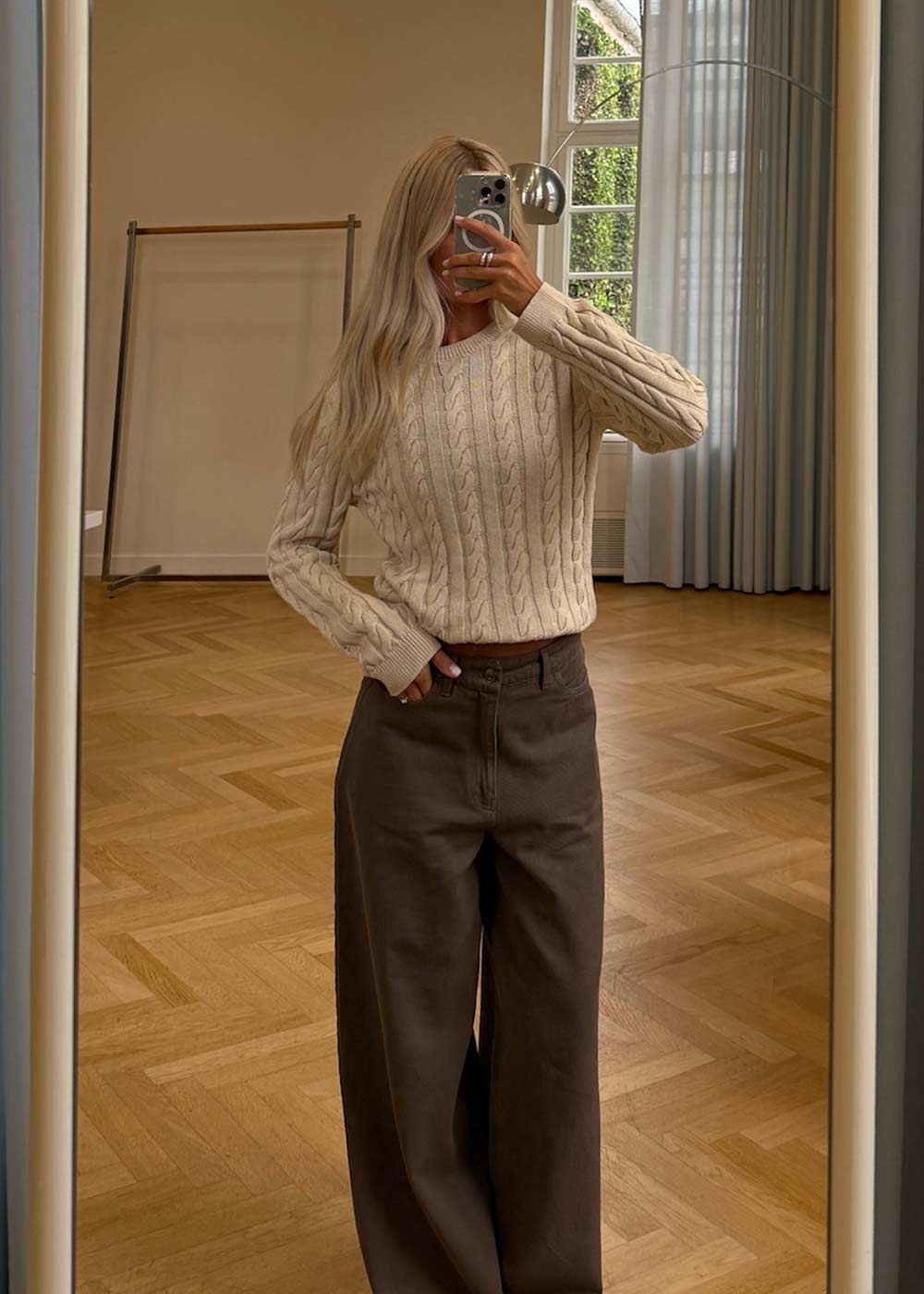 Sabremd o-neck - Summer Sand-Knitwear-Modström-Butler Loftet