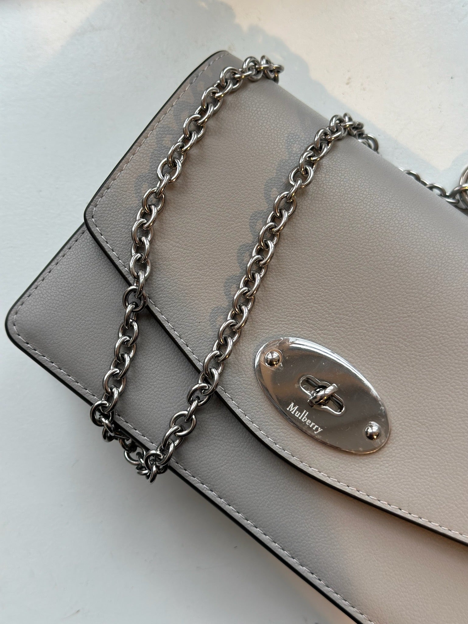 Small Darley MCG Leather & Chain Strap - Pale Grey