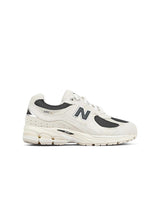 U2002RN - Arid Stone-Shoes-New Balance-Butler Loftet