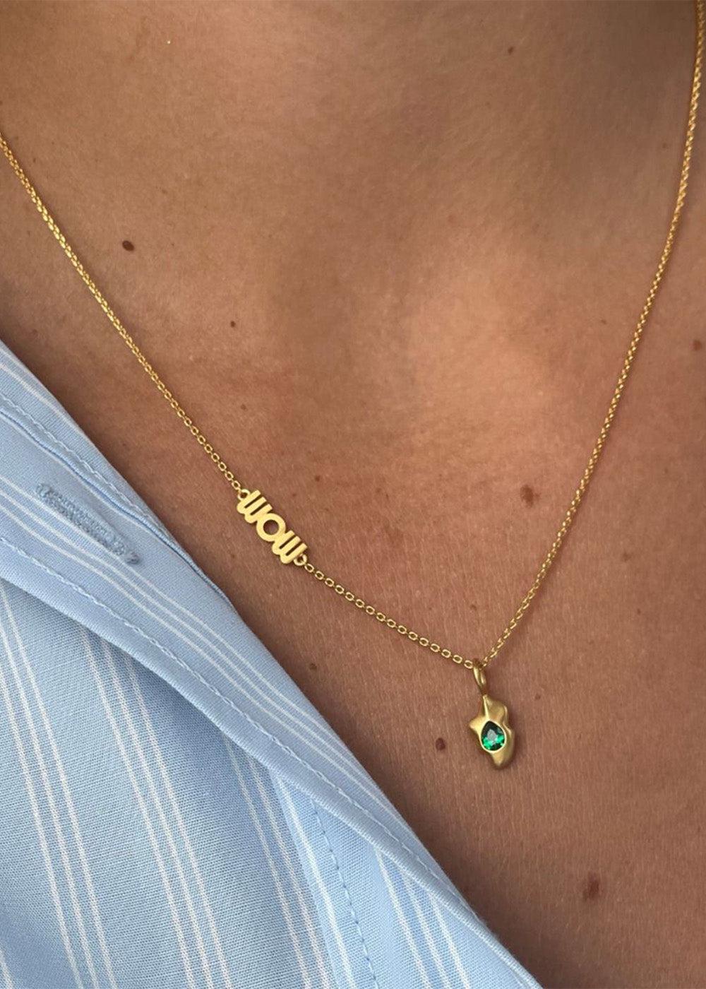 Wow Mom Necklace - Gold