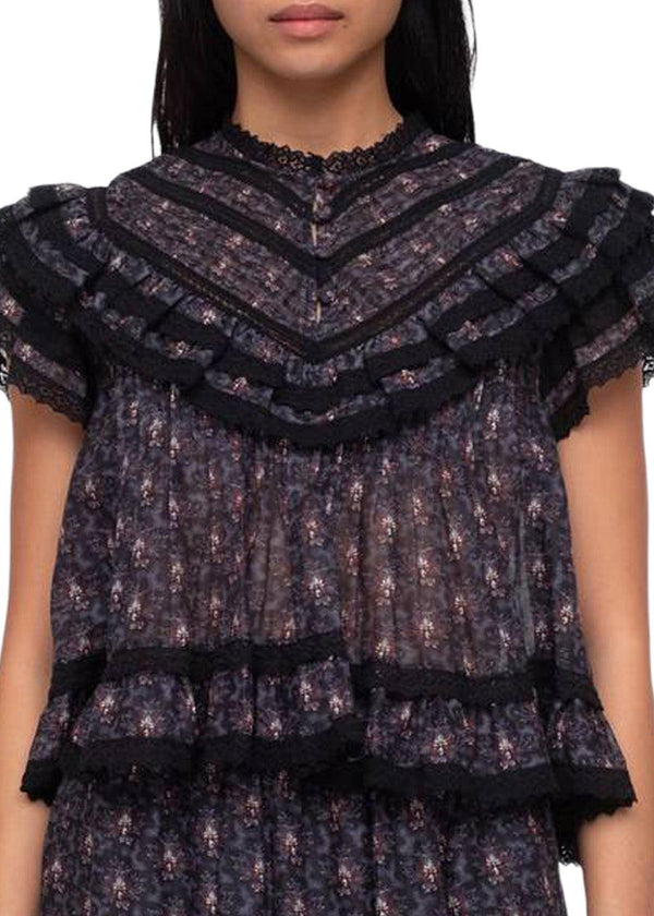 Sea New Yorks YVONNE PRINT FLUTTER SLV TOP (D2) - Black. Køb toppe her.