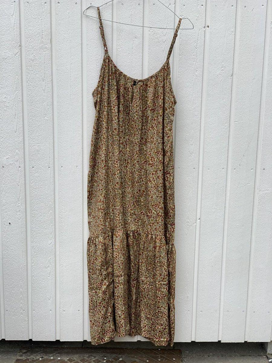 Sissel Edelbos Affection Strap Dress - Color 1. Køb kjoler her.