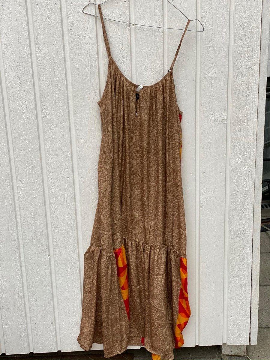 Sissel Edelbos Affection Strap Dress - Color 18. Køb kjoler her.