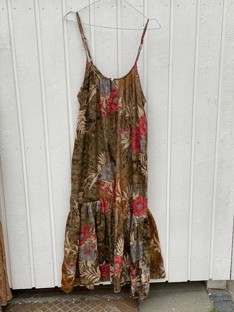 Sissel Edelbos Affection Strap Dress - Color 25. Køb kjoler her.