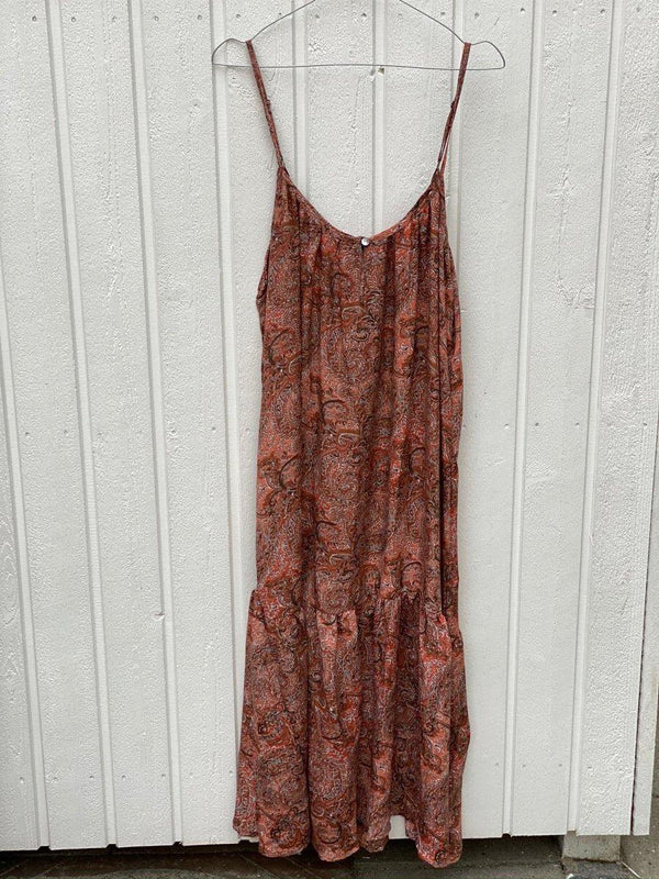 Sissel Edelbos Affection Strap Dress - Color 31. Køb kjoler her.