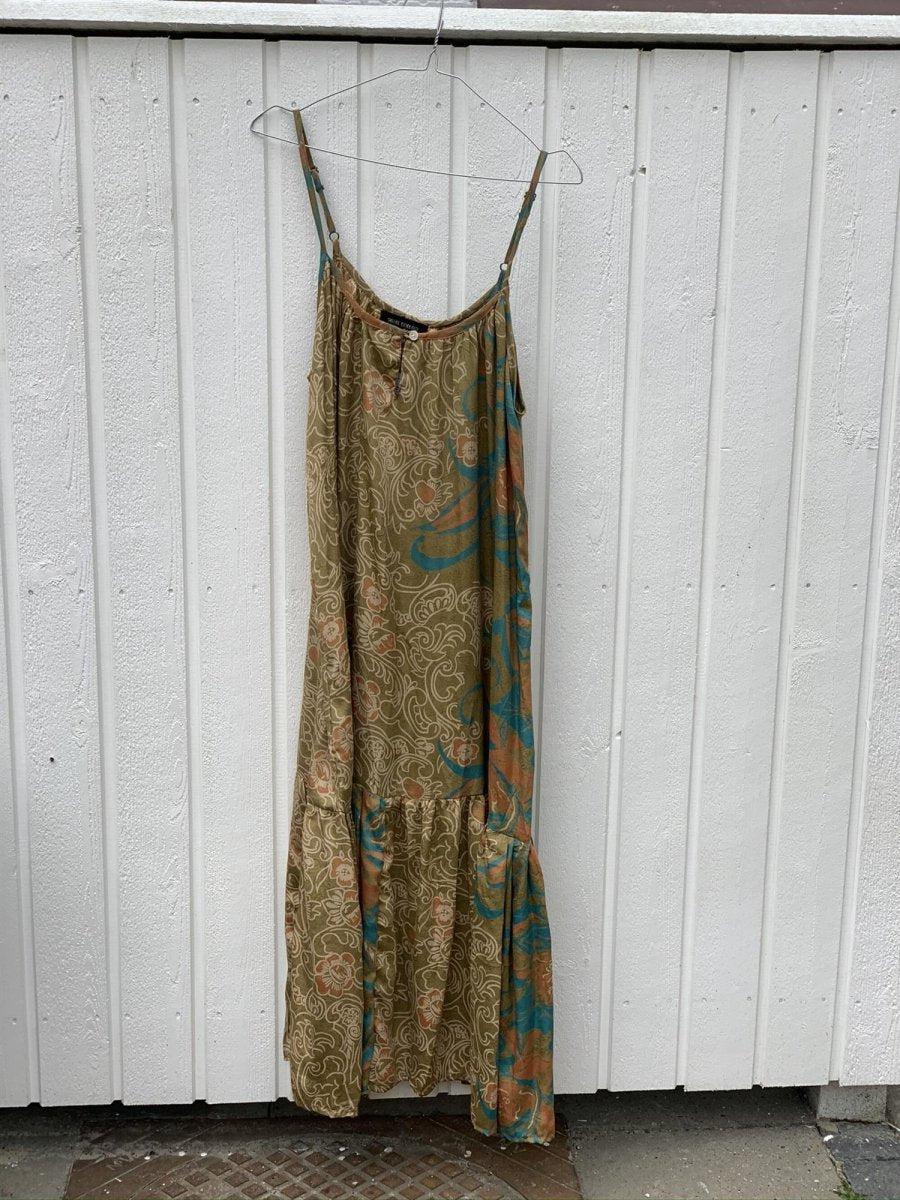 Sissel Edelbos Affection Strap Dress - Color 8. Køb kjoler her.