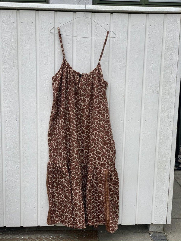 Sissel Edelbos Affection Strap Dress - Color 9. Køb kjoler her.