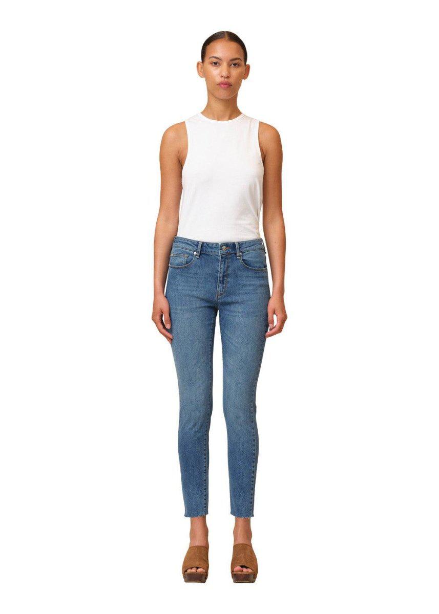 Ivy Copenhagens Alexa Jeans wash Port Louis - Denim Blue. Køb jeans her.