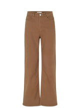 Modströms AmeliaMD jeans - Sienna. Køb jeans her.
