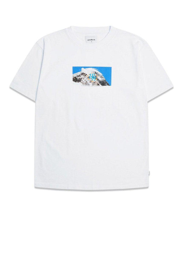 Woodbirds Baine Summit Tee - White. Køb t-shirts her.