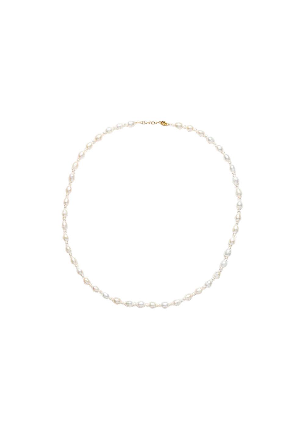 Sorelles Bubble necklace - White. Køb halskæder her.