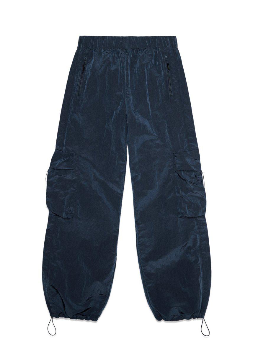 Rains' Cargo Pants Wide - Ink. Køb bukser her.