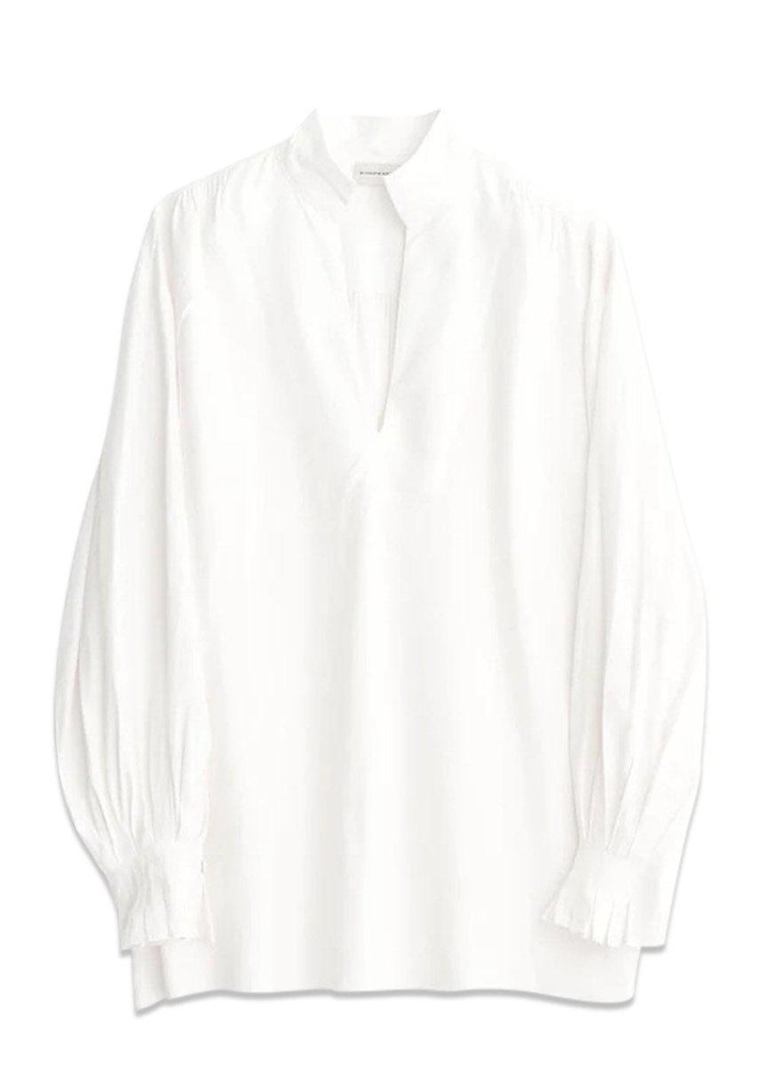 By Malene Birgers Centia - White. Køb blouses her.