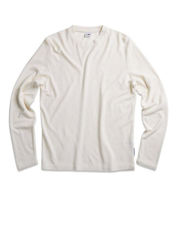 Nn. 07s Clive 3323 - Egg White. Køb sweatshirts her.