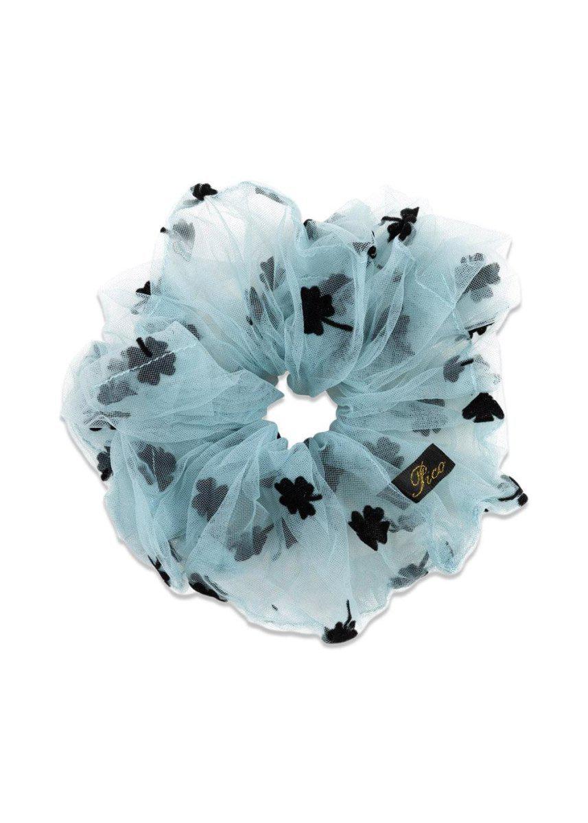 PICO's Clover Scrunchie - Dusty Blue. Køb accessories her.