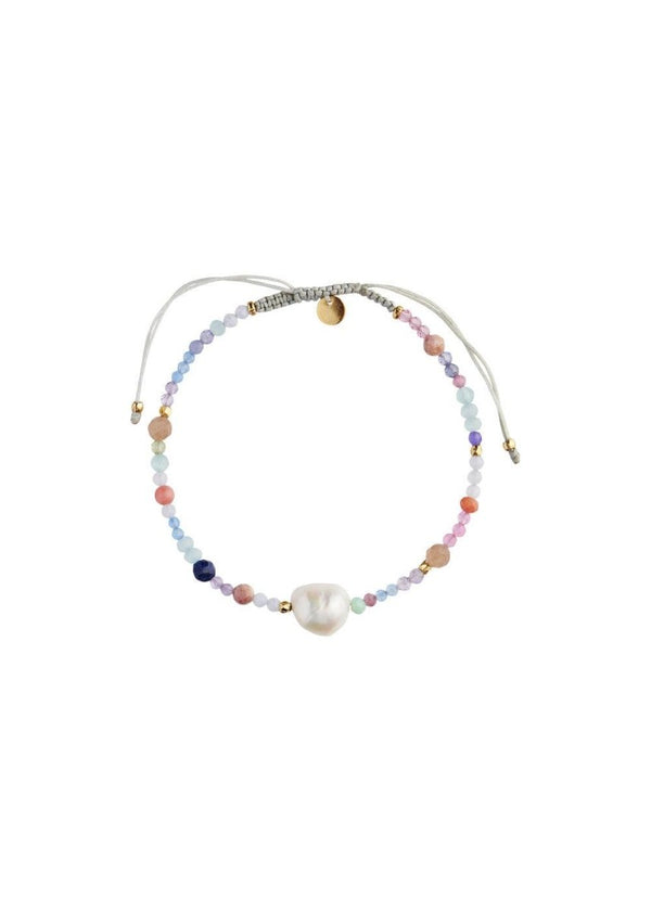 Stine A's Color Crush Bracelet with Tokyo Mix & Khakigreen Ribbon - Gold. Køb armbånd her.