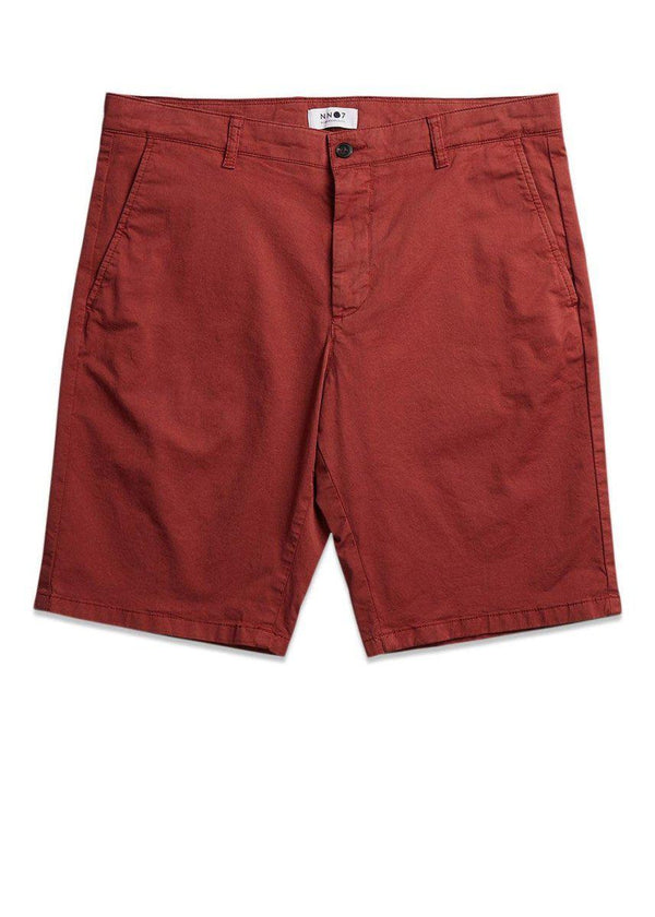 Nn. 07s Crown Shorts 1004 - Burned Red. Køb shorts her.