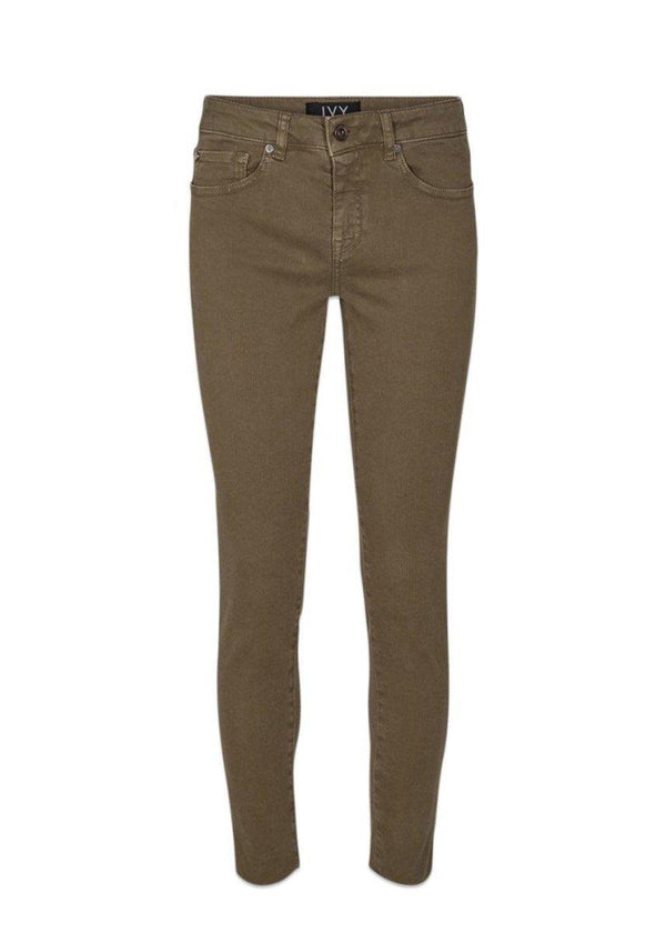 Ivy Copenhagens Daria jeans vintage color - Army. Køb jeans her.