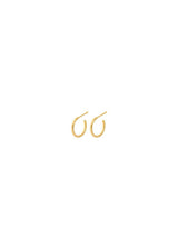 Pernille Corydons Delta Hoops size 9 mm - Gold. Køb øreringe her.