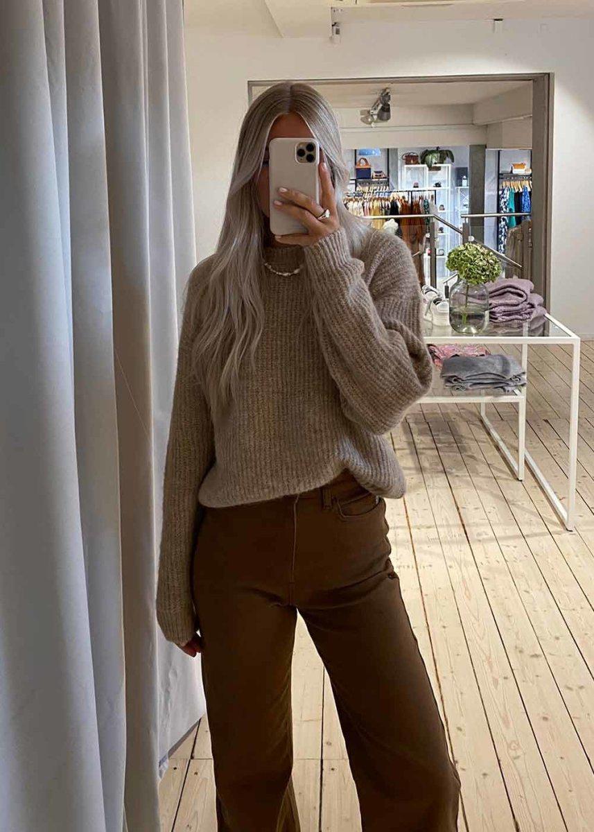 EAST - Beige Melange Knitwear520_EAST18FH22_BEIGEMELANGE_S3608290756590- Butler Loftet