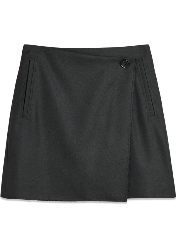 By Malene Birgers ESMAA. - Black. Køb skirts her.