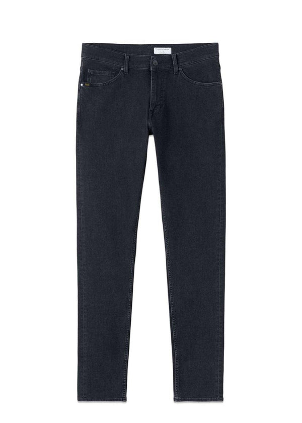Tiger of Swedens EVOLVE - Black. Køb jeans her.