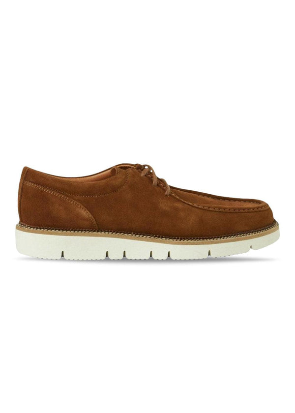 Garment Projects Eilo Vibram Low - Cognac Suede - Cognac. Køb business sko||loafers her.